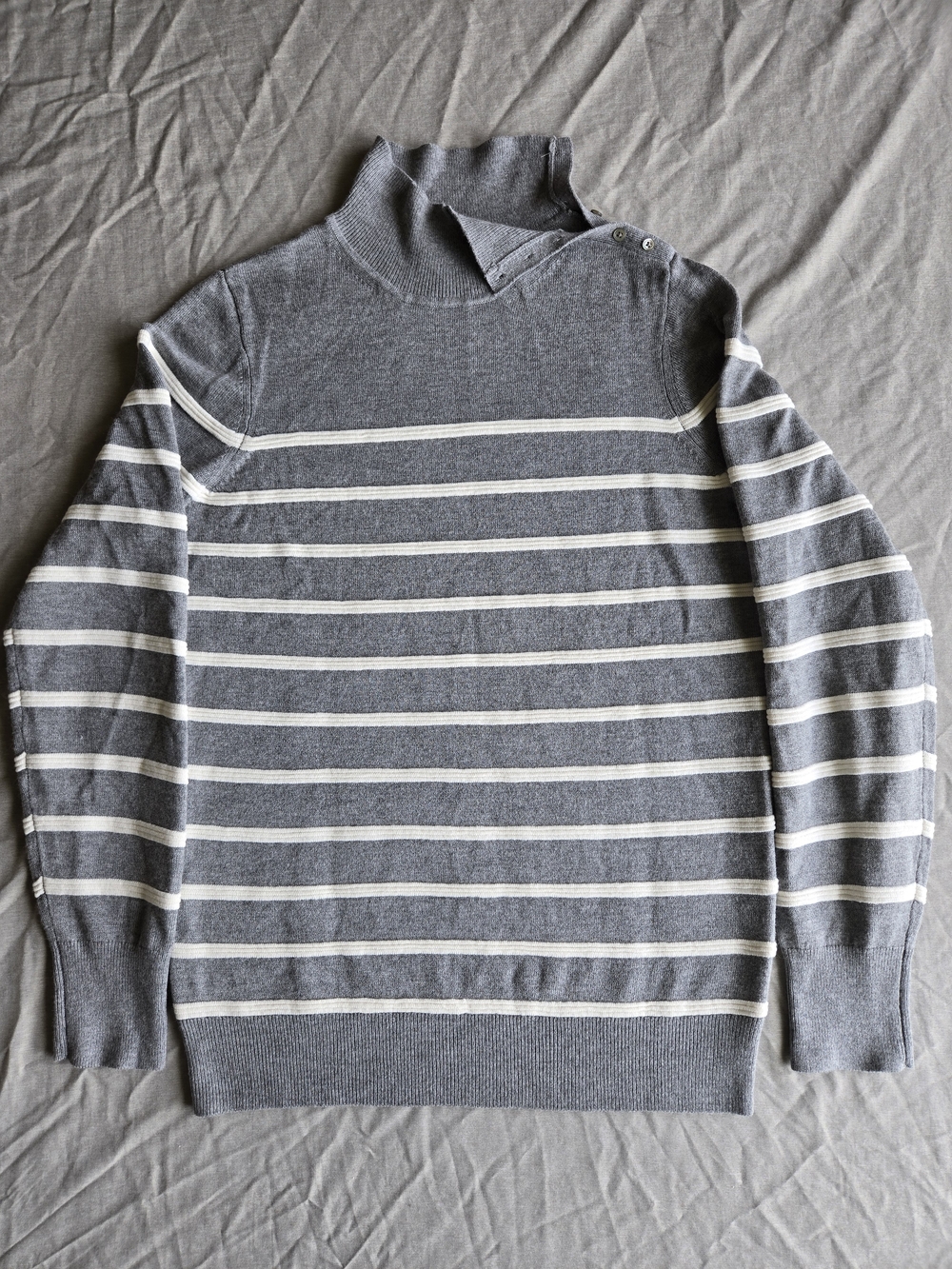 Banana Republic Gray & White Striped Mock Neck Sweater